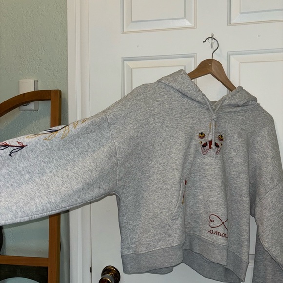 Especially Embroidered tna hoodie - Picture 5 of 7